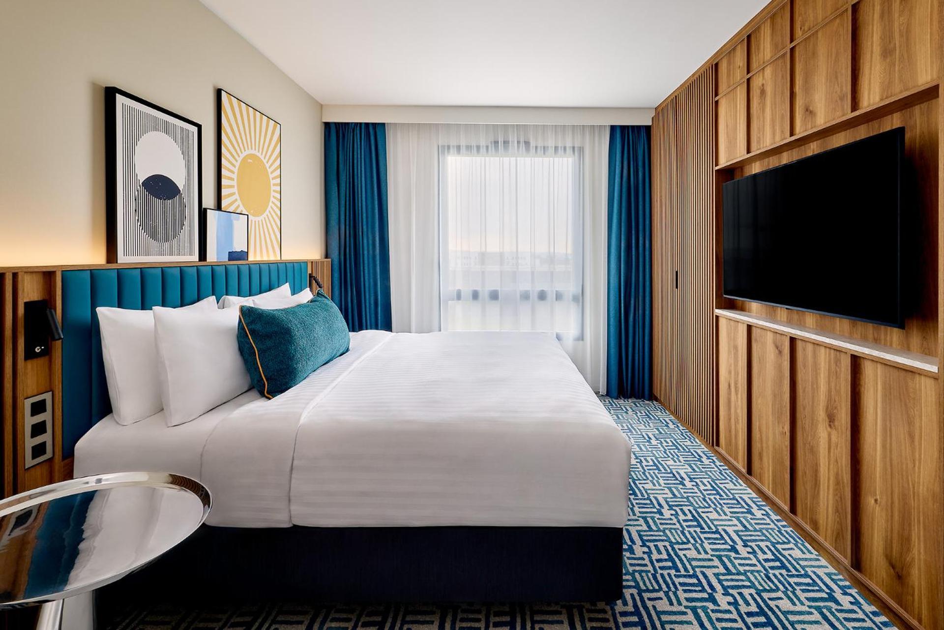 Courtyard By Marriott Lyon Eurexpo Stadium เฌอนาส์ ภายนอก รูปภาพ